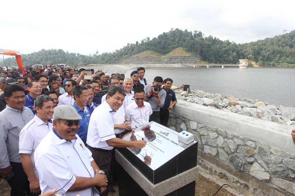 MB_Launches_Triang_Dam