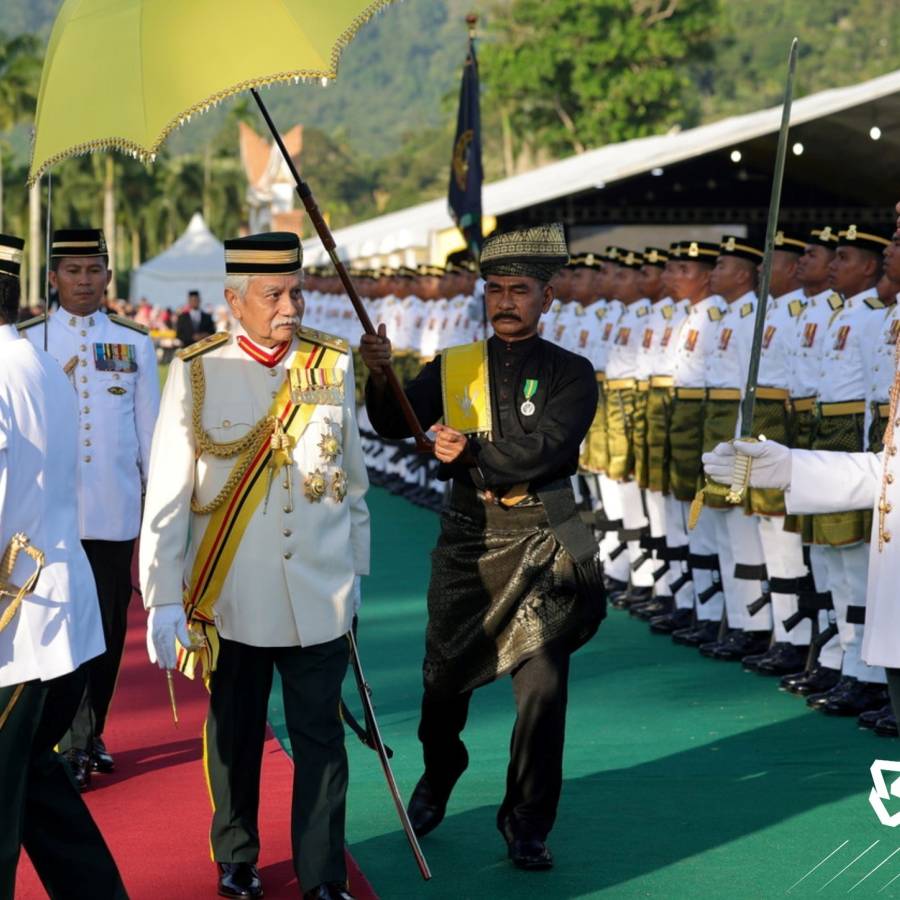 555 TERIMA DARJAH KEBESARAN, BINTANG DAN PINGAT NEGERI SEMBILAN  